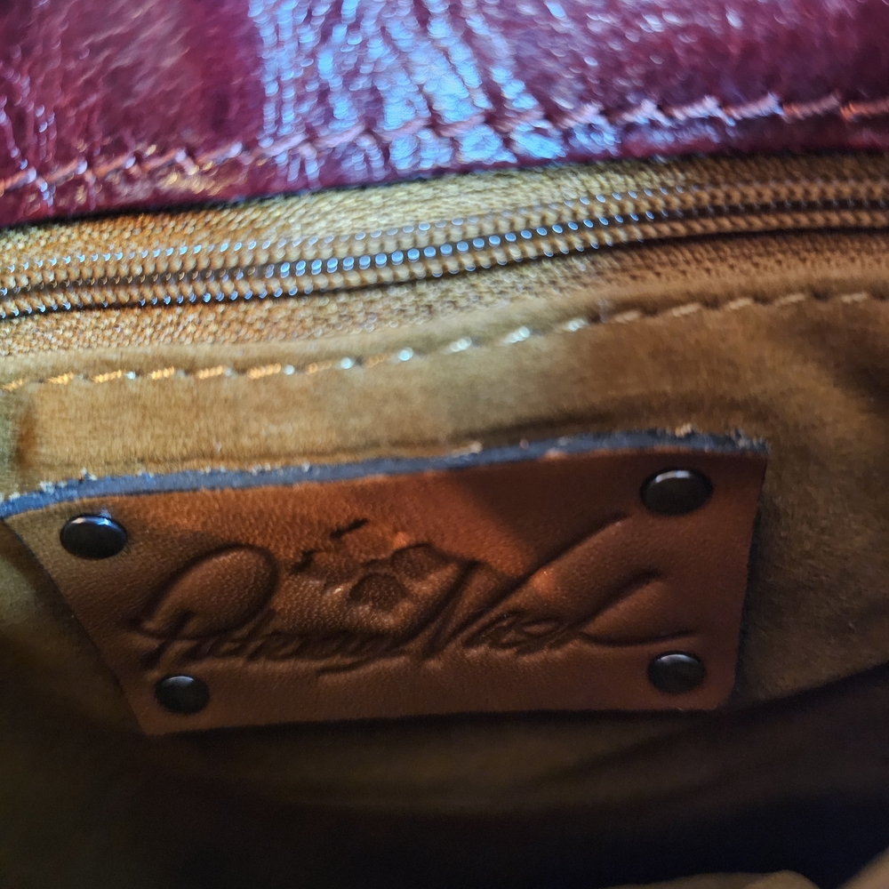 Patricia Nash Cascina Leather Crossbody Bag - Picture 11 of 11